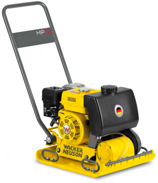 Виброплита Wacker Neuson MP-15 в прокат в Астрахани. У нас лучшая цена за сутки! Возможность взять в аренду с выгодной скидкой до 40% при экспресс доставке 24/7. И помните, ночью стоимость еще дешевле на 30%! #арендапрокат #виброплита #выгодно